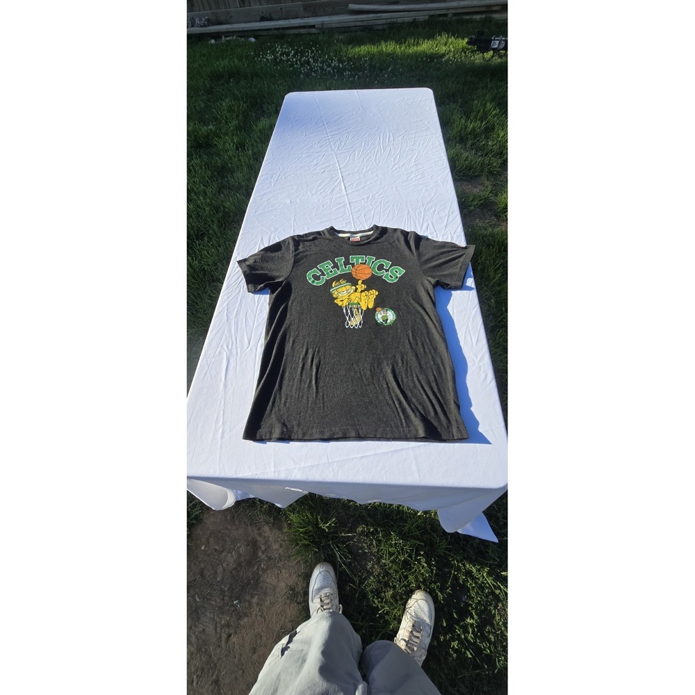 black Homage brand t-shirt Size Medium W/ Garfeild Celtics  Basketball Print